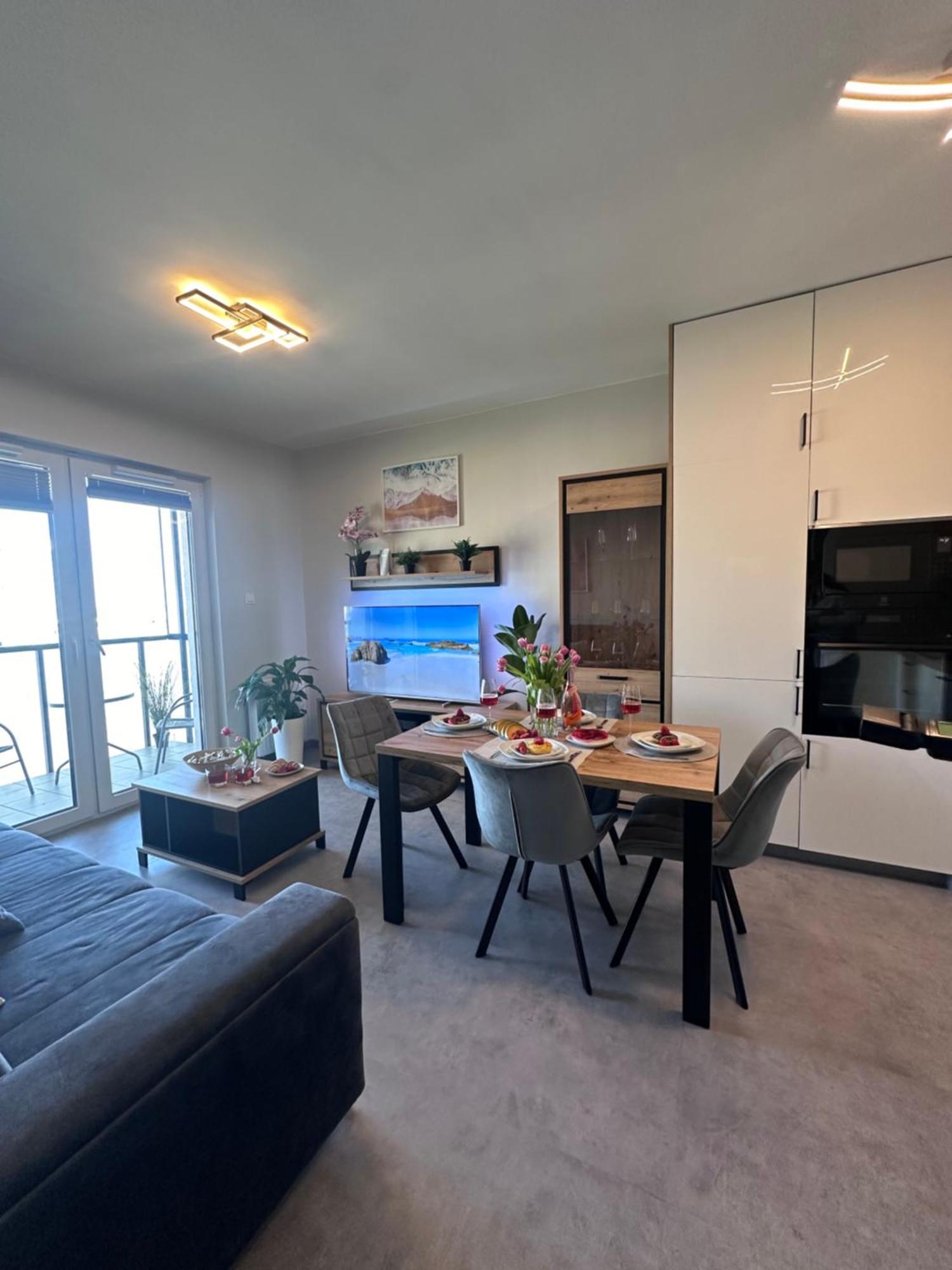 Maya'S Flats & Resorts 104 - Letnica Apartment غدانسك المظهر الخارجي الصورة
